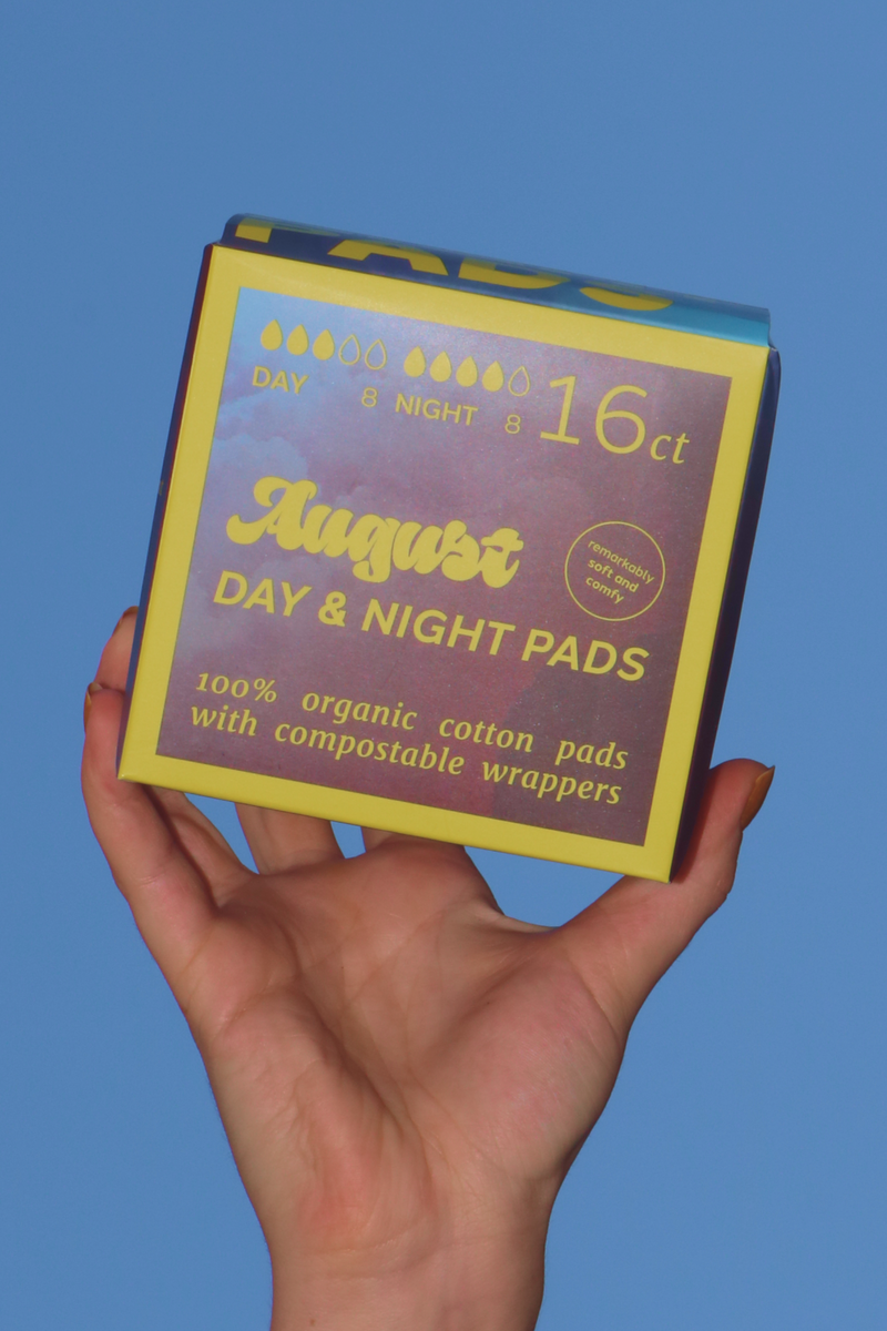 August - Regular & Super Pads 16 ct